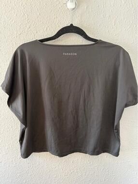 Paragon black cropped oversized fit tee size L